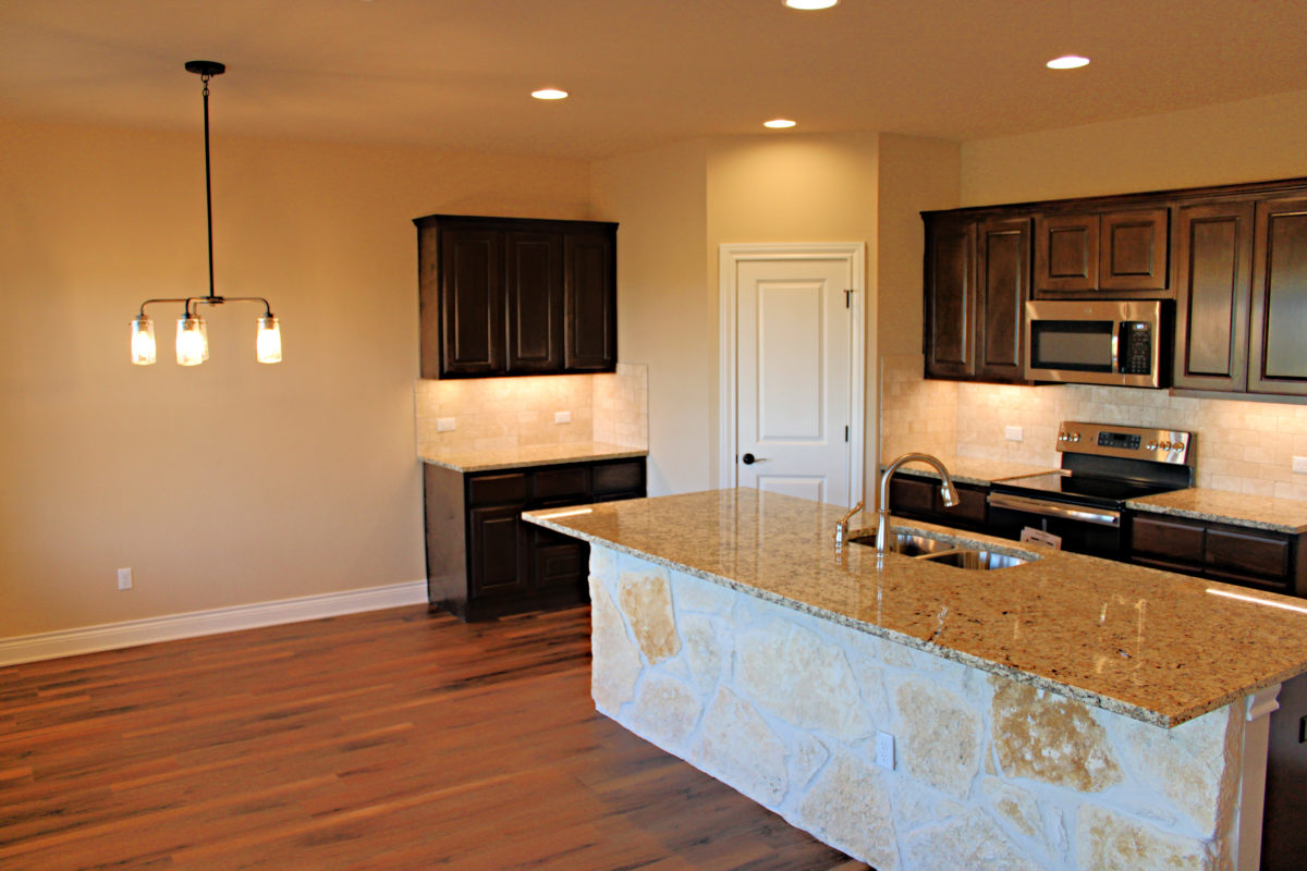 496 Dove Trail Bertram, Texas Silverado Signature Homes